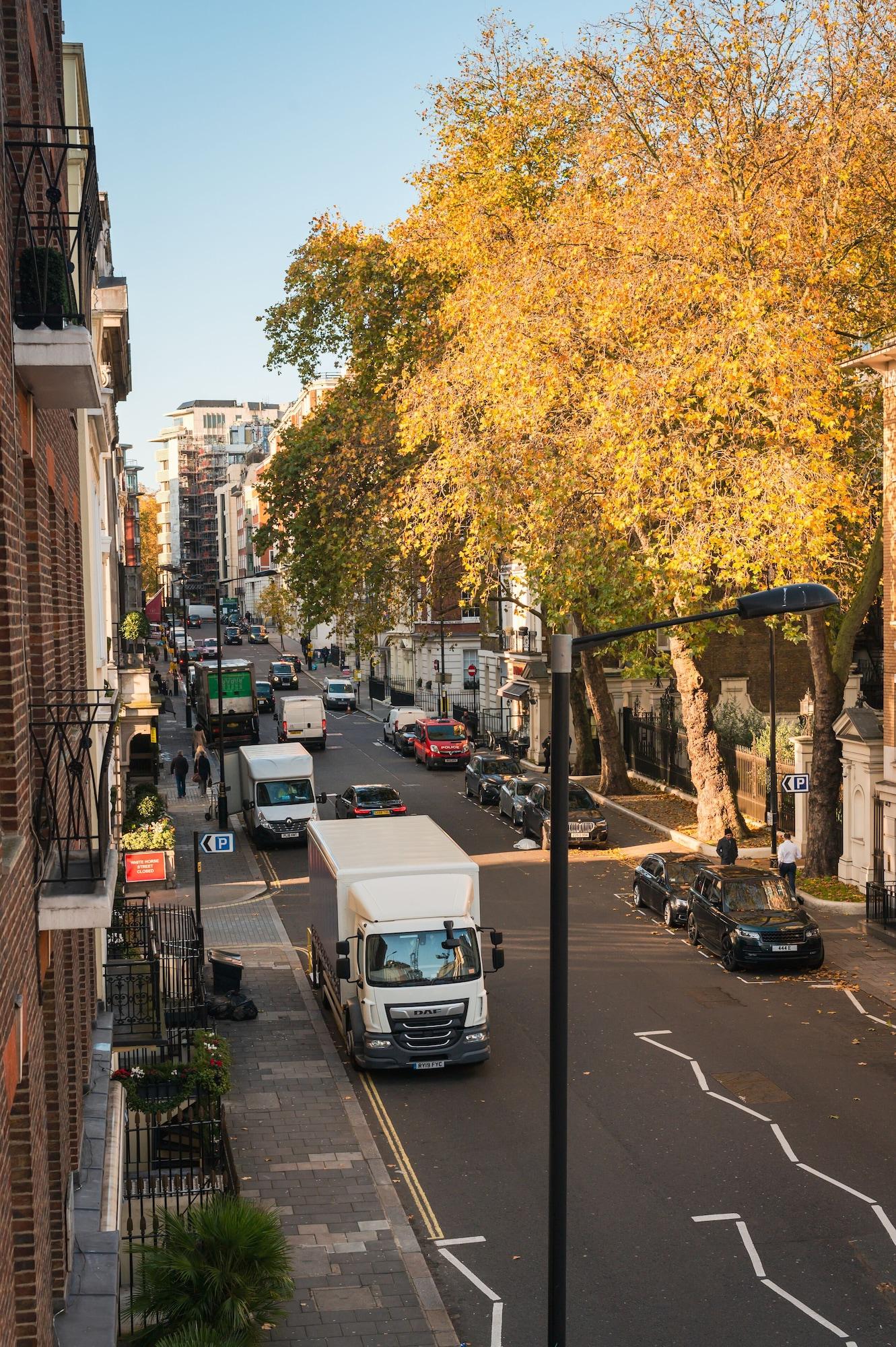 44 Curzon Street By Mansley Londra